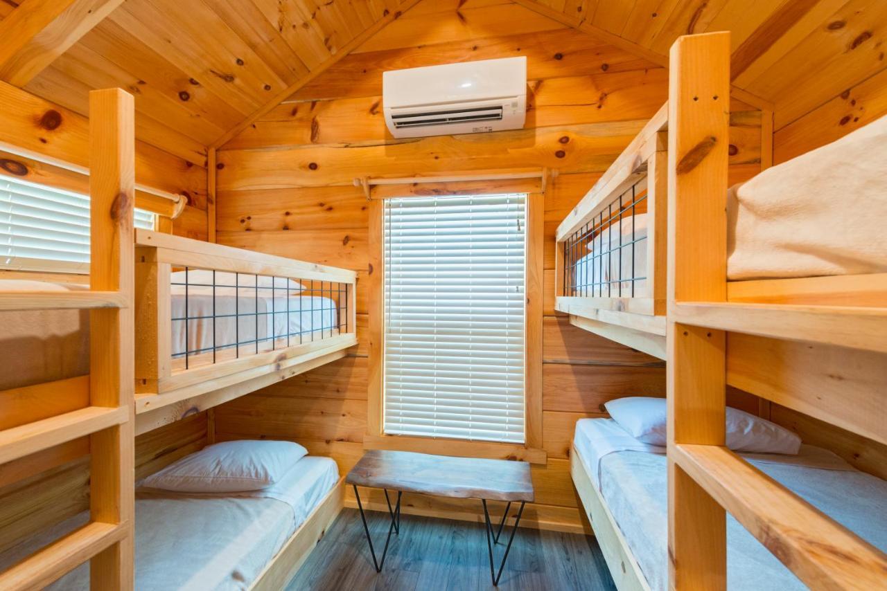 Great Escapes Rv Resort Bryan College Station מראה חיצוני תמונה